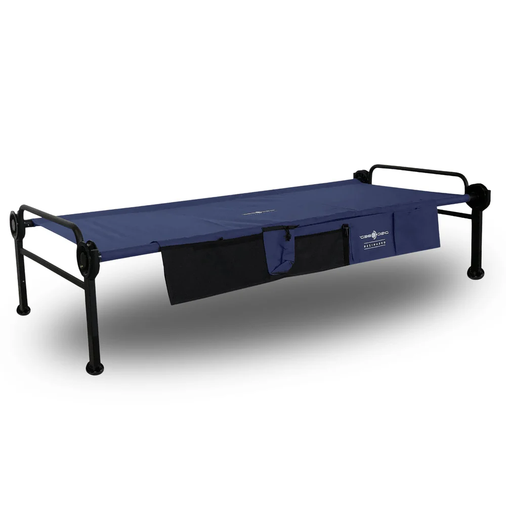 Technische Daten

Gewicht 
14kg
Belastbarkeit 

227kg
Außenmaße
208cm L x 100cm B x 52cm H
Schlafbereich
201cm L x 88cm B
Höhe Bett

41cm
Maße Tasche
100cm L x 52cm B x 11cm H
Rahmen
pulverbeschichteter, rostabweisender Stahlrahmen

Stoff
600D Polyestermatte mit PVC-Beschichtung
Packmaß
102cm x 53,5cm x 12cm




Lieferumfang

2 gerade Rahmen
1 Polyestermatte blau
1 Seitentasche blau
4 schwarze Discs
4 Außenstange
2 Mittelstangen
4 Fußpfropfen
1 Transporttaschen
2 Stapeladapter
1 Sicherheitsriemen
1 Set Footpads à 4 Stück

Bitte beachten Sie, dass es sich um ein (1) Bett handelt, entgegen einiger Abbildungen, die das Bett als Etagenbett oder Sitzbank zeigen.

